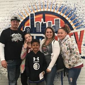 Meet your Posher, Toni